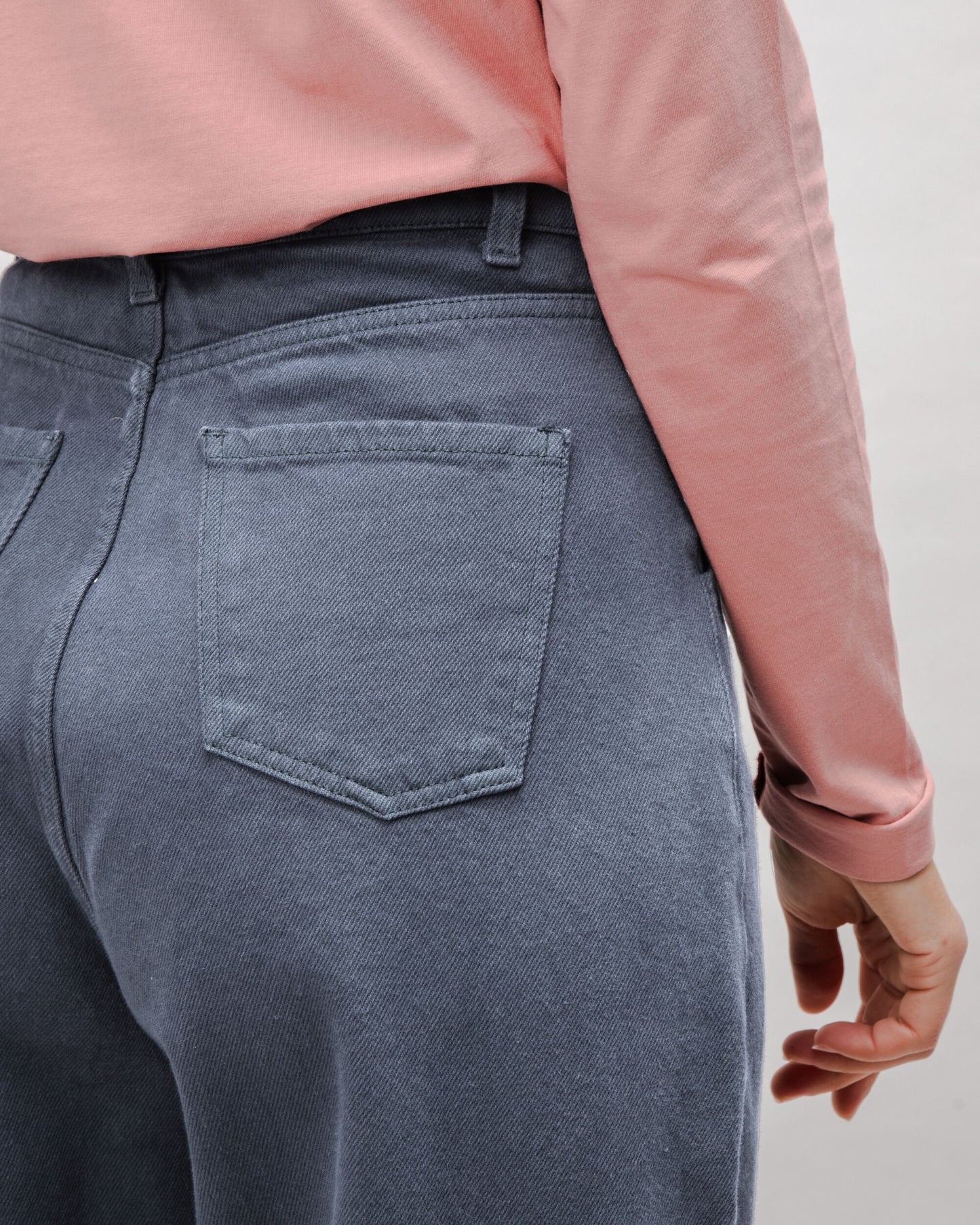 Everyday pegged Twill Pants Dark Grey