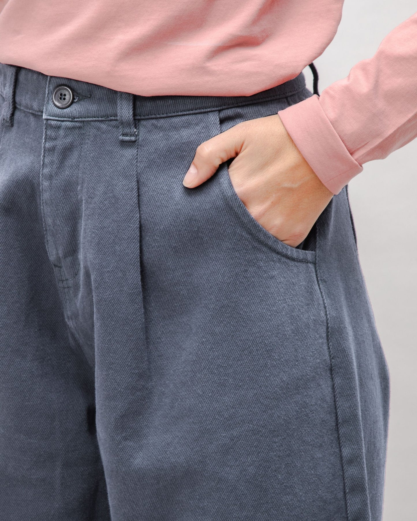 Everyday pegged Twill Pants Dark Grey